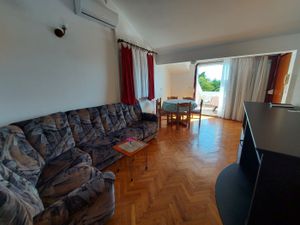 23945753-Ferienwohnung-4--300x225-2