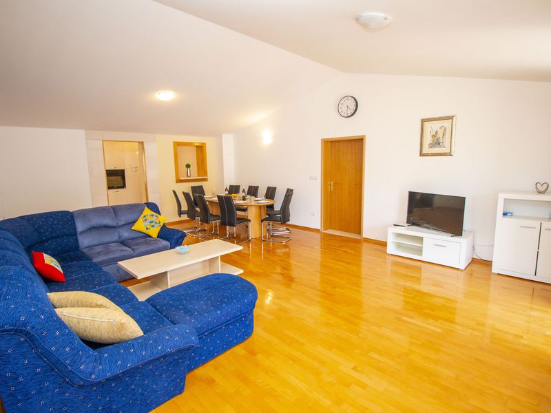 23946454-Ferienwohnung-5--800x600-1