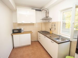 23946454-Ferienwohnung-5--300x225-4