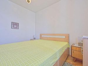 23946681-Ferienwohnung-2--300x225-5