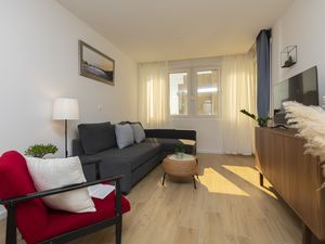 23946986-Ferienwohnung-3--300x225-2