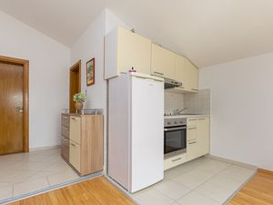 23947028-Ferienwohnung-4--300x225-4