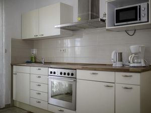 23947251-Ferienwohnung-3--300x225-1