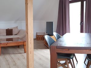 Wohnzimmer & Essecke mit den neuen Stühlen