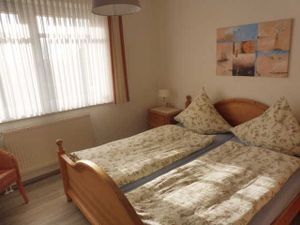 21738711-Ferienwohnung-5--300x225-5