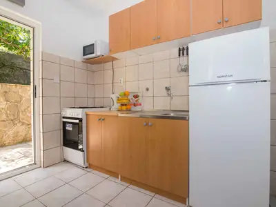 Ferienwohnung für 3 Personen (18 m²) in Bogomolje 5/10