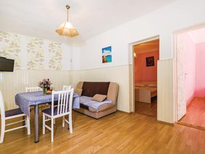 23720655-Ferienwohnung-5--300x225-1