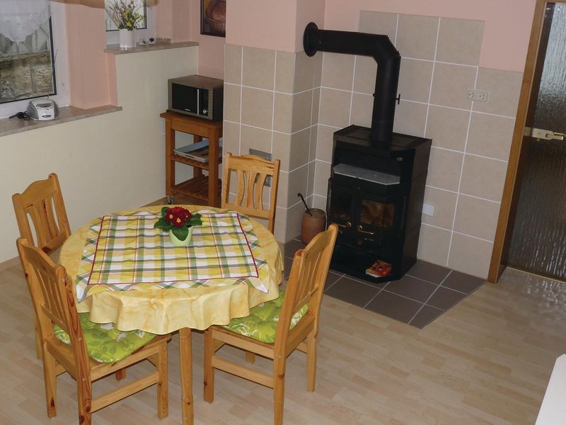 23720666-Ferienwohnung-5--800x600-2