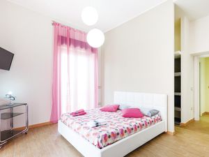 23720677-Ferienwohnung-4--300x225-2