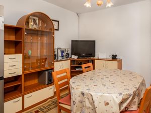 23731046-Ferienwohnung-4--300x225-2