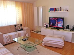 23733385-Ferienwohnung-6--300x225-1