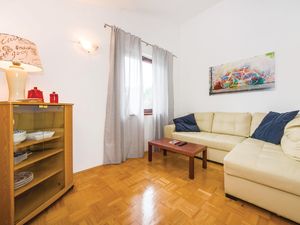 23736810-Ferienwohnung-4--300x225-3