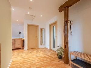 23744451-Ferienwohnung-2--300x225-5