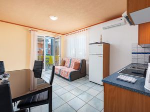 23745455-Ferienwohnung-3--300x225-2