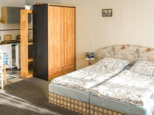 23751379-Ferienwohnung-2--300x225-4