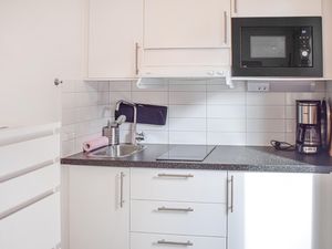 23752032-Ferienwohnung-2--300x225-5