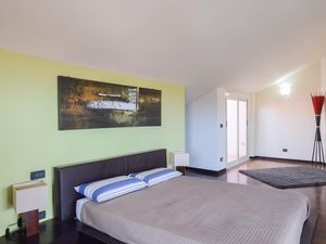 23755055-Ferienwohnung-8--300x225-4