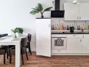 23758122-Ferienwohnung-5--300x225-4