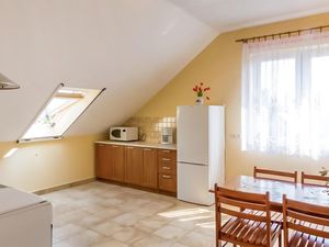 23760546-Ferienwohnung-4--300x225-1