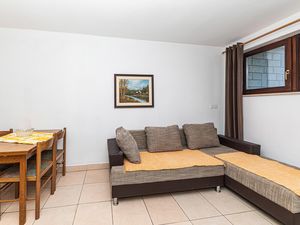 23761508-Ferienwohnung-4--300x225-3