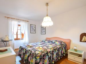 23762795-Ferienwohnung-6--300x225-2