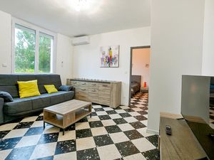 24001308-Ferienwohnung-8--300x225-2