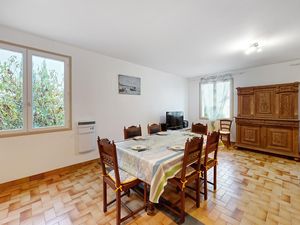 24001335-Ferienwohnung-6--300x225-3