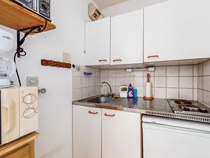 24003887-Ferienwohnung-4--300x225-4