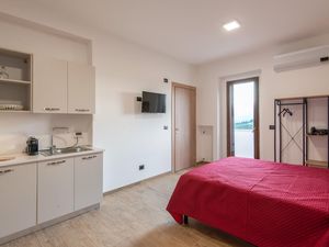 24004161-Ferienwohnung-2--300x225-4