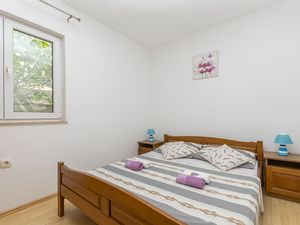 24000140-Ferienwohnung-4--300x225-2