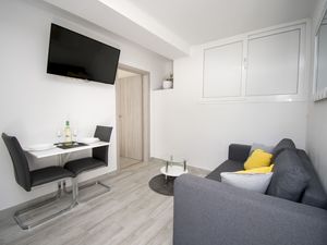 24000146-Ferienwohnung-2--300x225-2