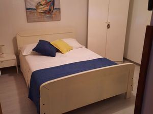 24000133-Ferienwohnung-4--300x225-5