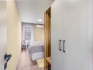 23973697-Ferienwohnung-5--300x225-5