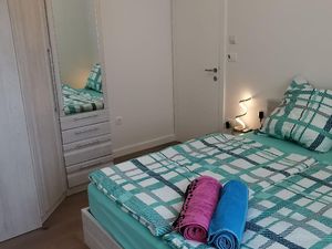 23665194-Ferienwohnung-4--300x225-5