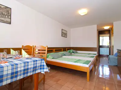 Ferienwohnung für 4 Personen (32 m²) in Duga Uvala 5/10