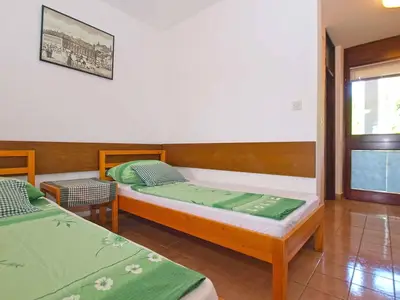 Ferienwohnung für 4 Personen (32 m²) in Duga Uvala 7/10