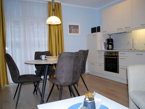 24013525-Ferienwohnung-4--300x225-2