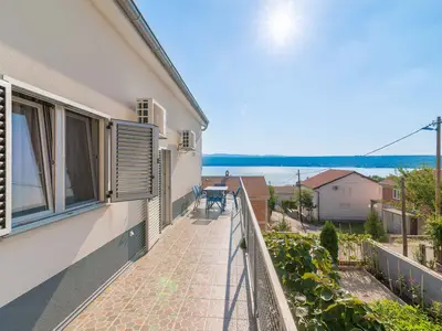 Ferienwohnung für 12 Personen (120 m²) in Podorjak 5/10