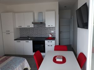 18322350-Ferienwohnung-4--300x225-2