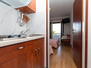 18511289-Ferienwohnung-3--300x225-3