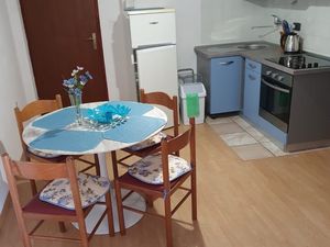 18790449-Ferienwohnung-3--300x225-3