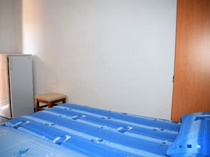 18956568-Ferienwohnung-2--300x225-4