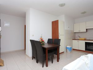 18979891-Ferienwohnung-5--300x225-3