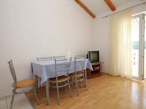 19129793-Ferienwohnung-6--300x225-2