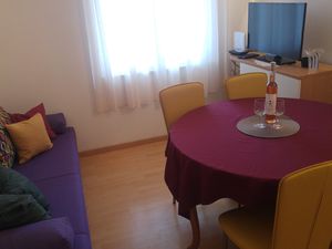 19128683-Ferienwohnung-6--300x225-1