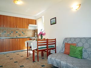 19256301-Ferienwohnung-5--300x225-1