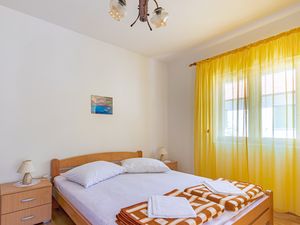 19315793-Ferienwohnung-3--300x225-4