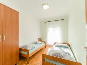 19333106-Ferienwohnung-5--300x225-4