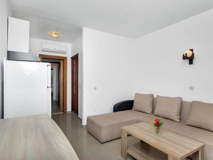 21666489-Ferienwohnung-5--300x225-3