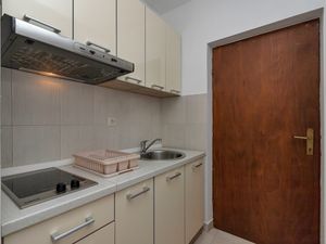 21666495-Ferienwohnung-2--300x225-1